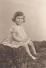 thumb_Julia_or_Elizabeth.jpg