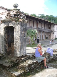 thumb_oct05_to_Panama_189.jpg