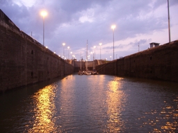 thumb_oct05_to_Panama_203.jpg