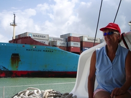 thumb_oct05_to_Panama_212.jpg