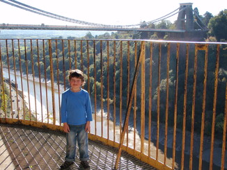 thumb_0810_Octbristol_015.jpg