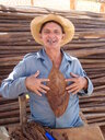 thumb_0901CU_015.jpg