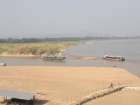 thumb_020320111470.jpg