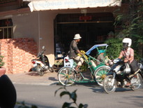 thumb_2011-Camera_200.jpg