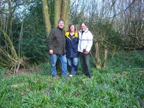 thumb_Bluebell_walk_with_Daughter_Sharon_and_Nigel.jpg