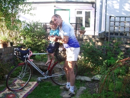 thumb_Break_in_Bristol_with_Fergal._End_to_End..jpg
