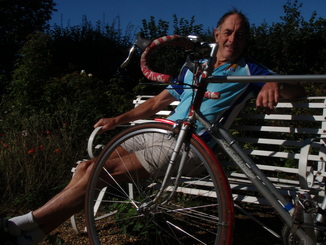 thumb_David_and_bike.jpg